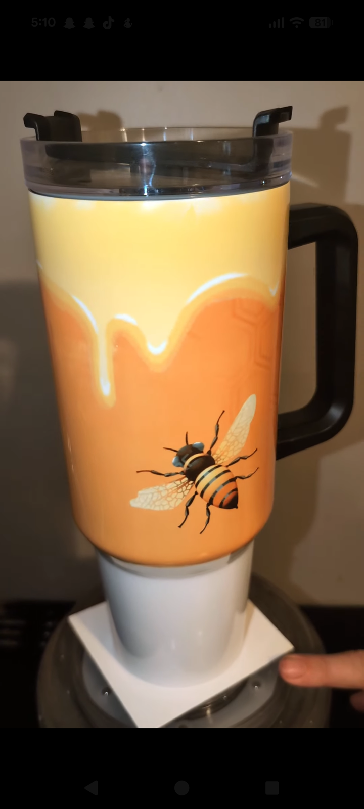 20oz Honey Bee Drip Custom Tumbler
